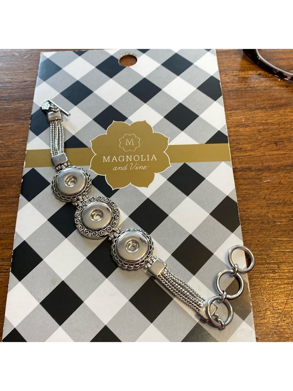 Magnolia and Vine silver Center Stage bracelet, 7-9” wrist, fits 3 snaps